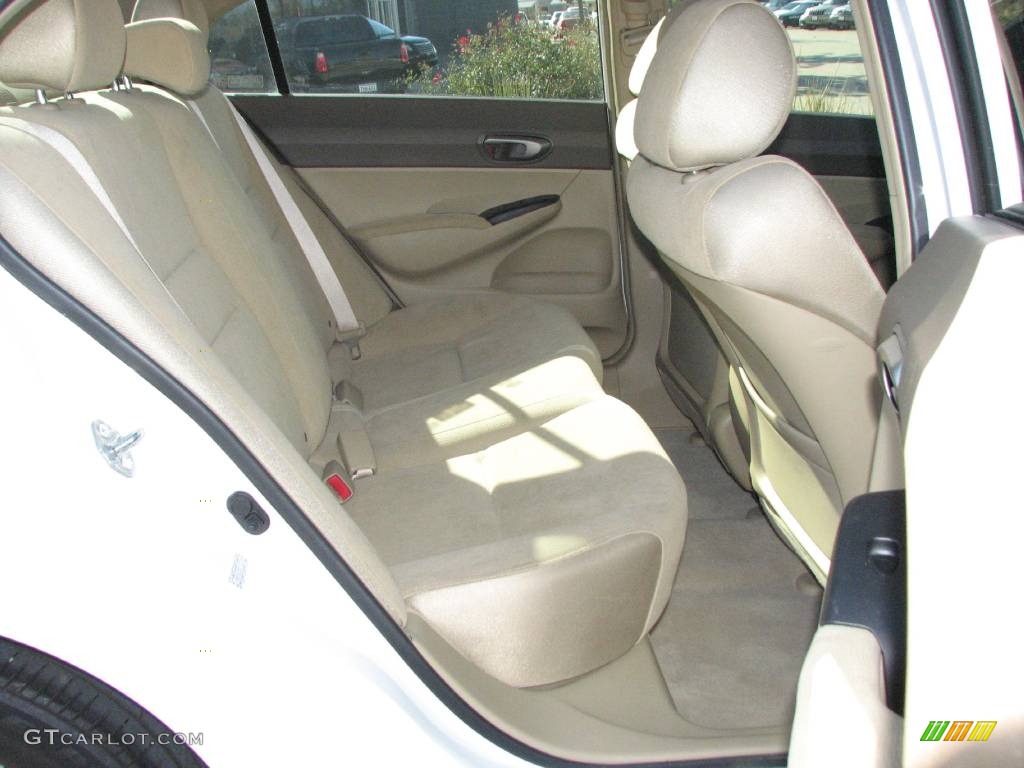 2007 Civic LX Sedan - Taffeta White / Ivory photo #11