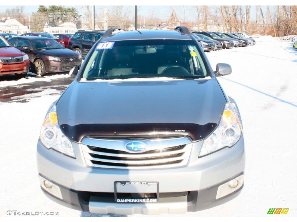 2011 Outback 3.6R Limited Wagon - Graphite Gray Metallic / Off Black photo #2