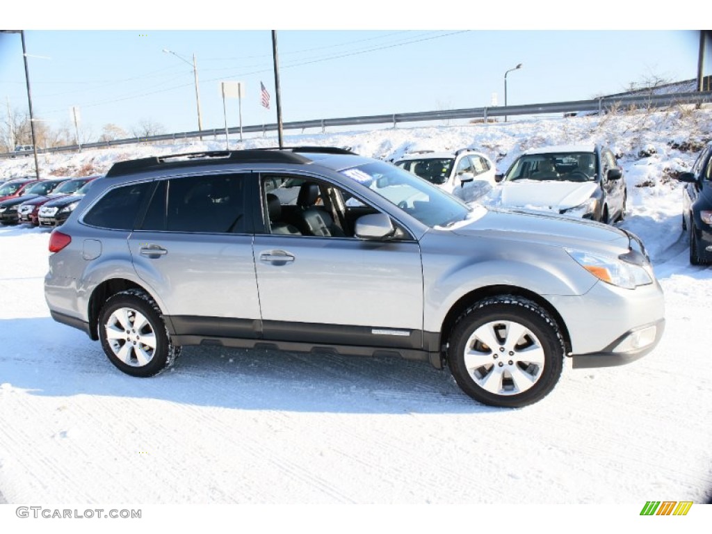 2011 Outback 3.6R Limited Wagon - Graphite Gray Metallic / Off Black photo #4