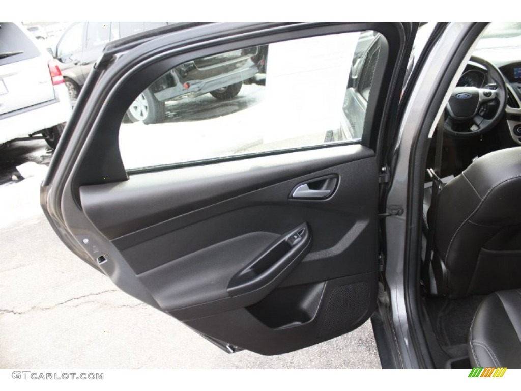 2012 Focus SEL 5-Door - Sterling Grey Metallic / Charcoal Black photo #20