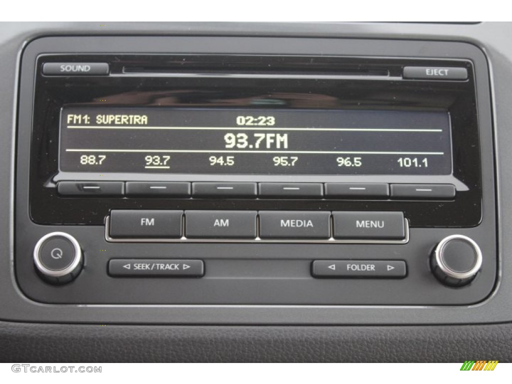 2014 Volkswagen Tiguan SE Audio System Photos
