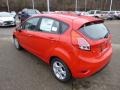 Race Red - Fiesta SE Hatchback Photo No. 6