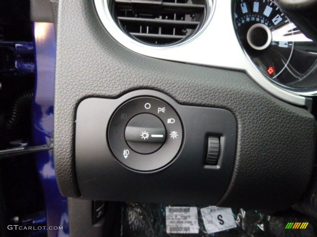 2014 Mustang GT Premium Convertible - Deep Impact Blue / Charcoal Black photo #18