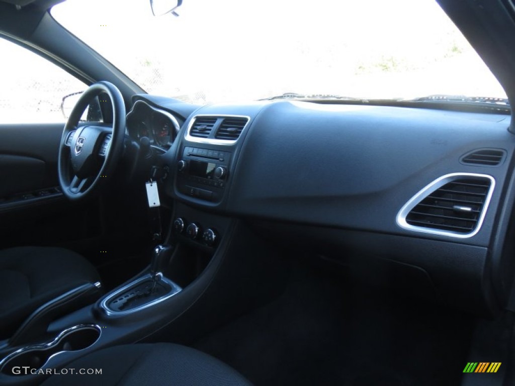 2013 Avenger SE - Black / Black photo #23