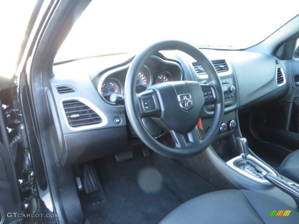 2013 Avenger SE - Black / Black photo #34