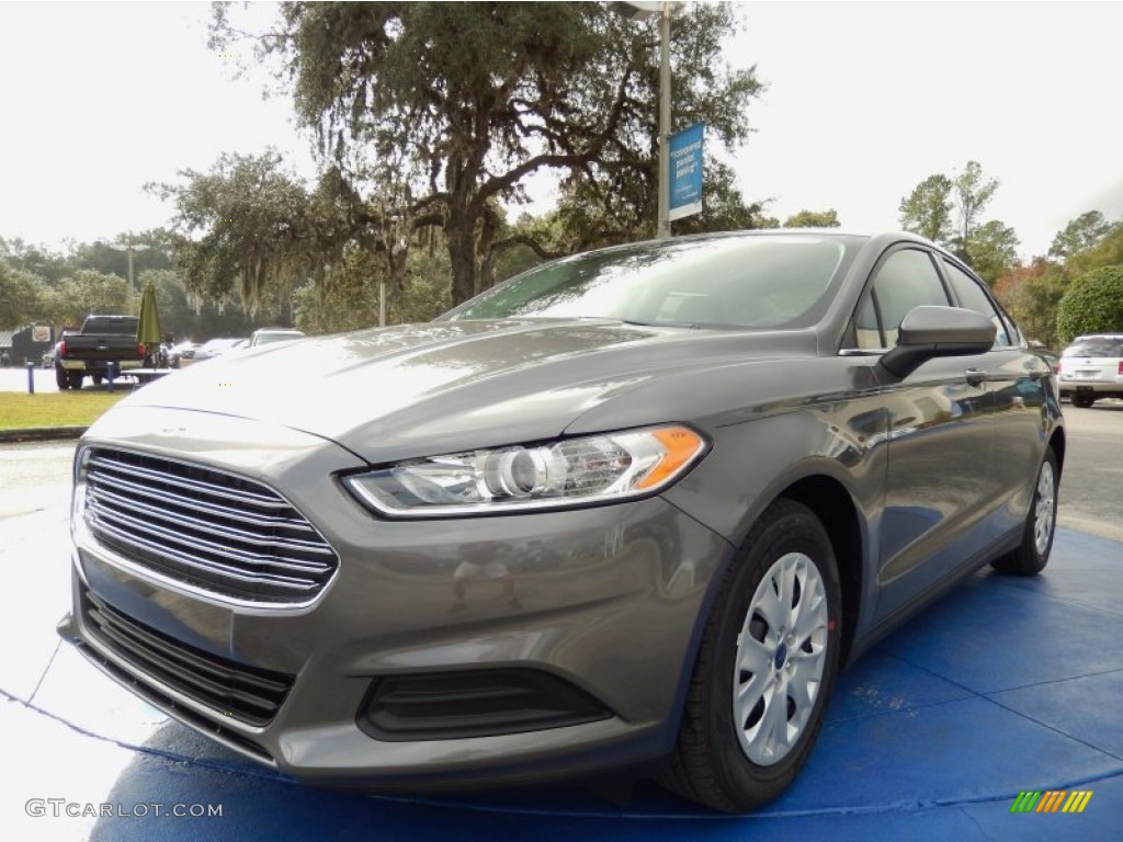 2014 Fusion S - Sterling Gray / Earth Gray photo #1
