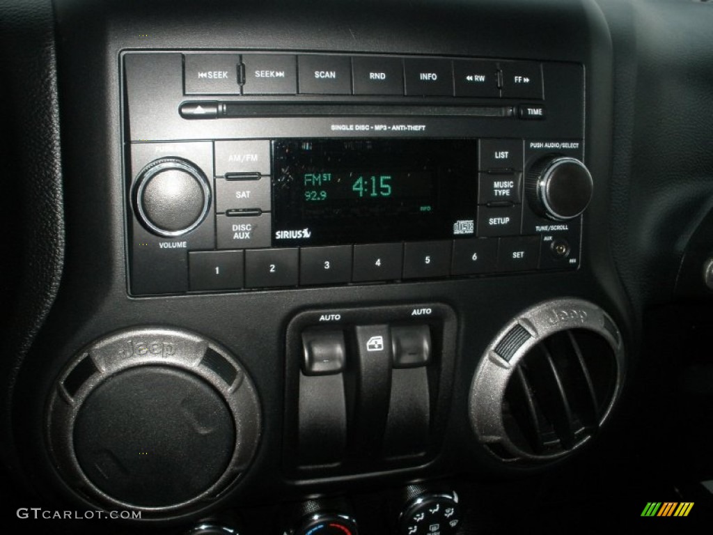 2013 Jeep Wrangler Sport S 4x4 Controls Photos