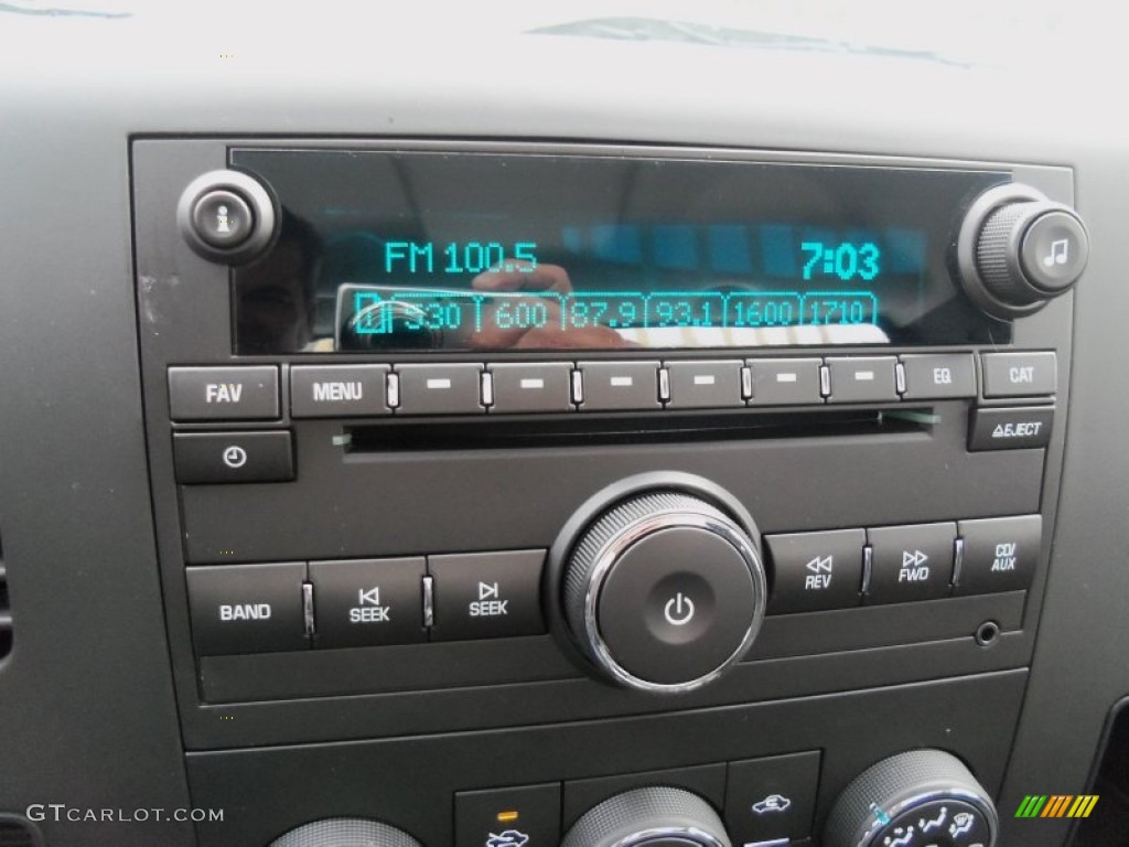 2014 Chevrolet Silverado 3500HD WT Regular Cab 4x4 Audio System Photos