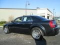 Brilliant Black Crystal Pearl - 300 C HEMI Photo No. 4