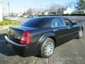 Brilliant Black Crystal Pearl - 300 C HEMI Photo No. 8