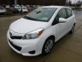 Super White - Yaris LE 5 Door Photo No. 6