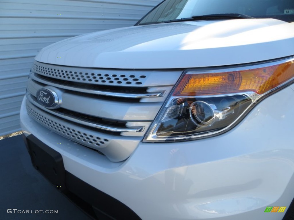 2014 Explorer XLT - White Platinum / Charcoal Black photo #11