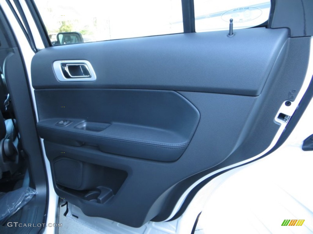 2014 Explorer XLT - White Platinum / Charcoal Black photo #21
