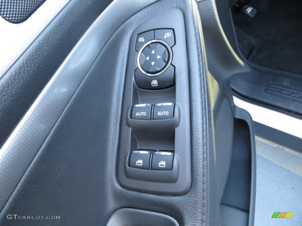 2014 Explorer XLT - White Platinum / Charcoal Black photo #30