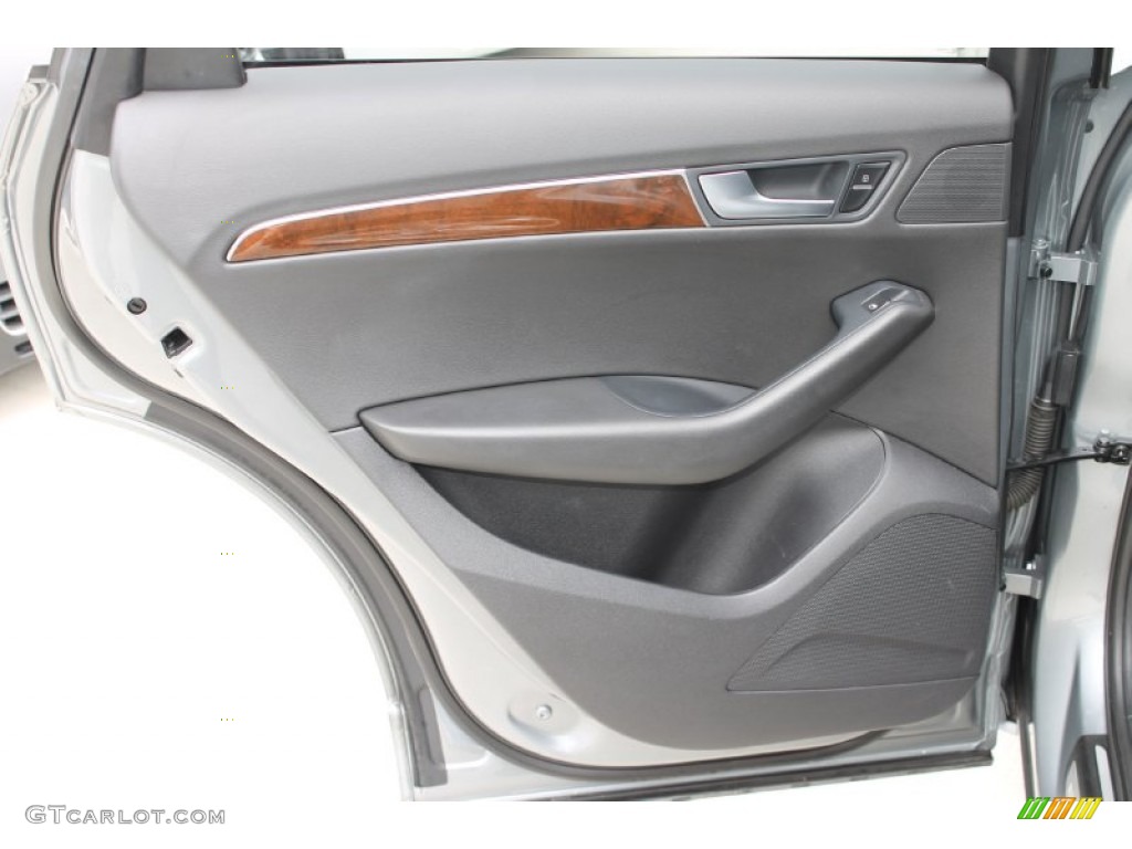 2011 Audi Q5 3.2 quattro Black Door Panel Photo #89144247