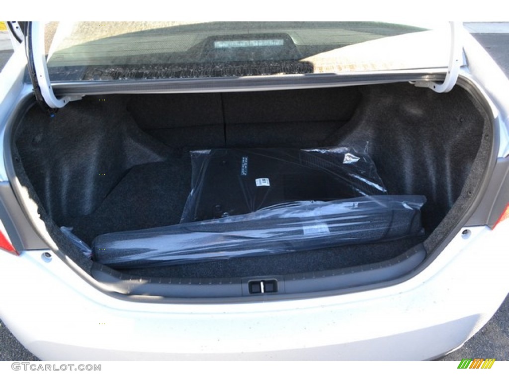 2014 Toyota Corolla S Trunk Photo #89146899