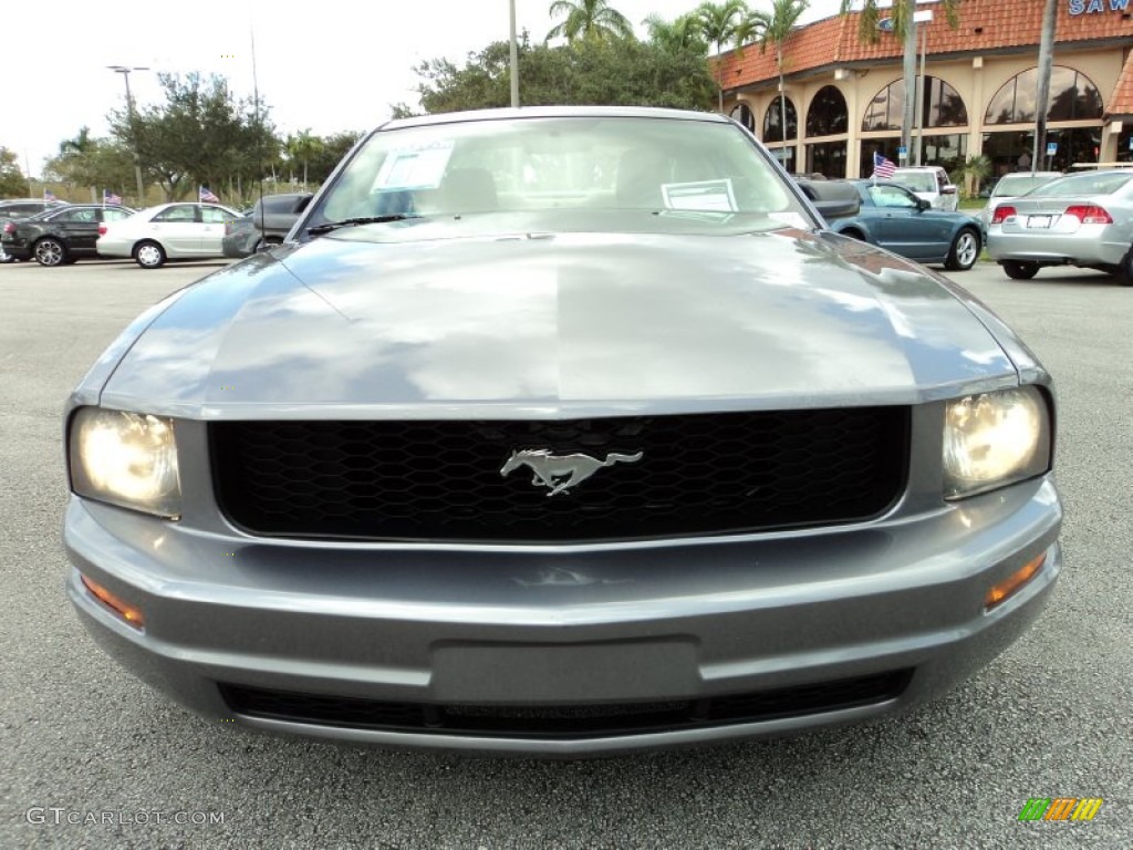 2006 Mustang V6 Premium Coupe - Tungsten Grey Metallic / Light Parchment photo #14