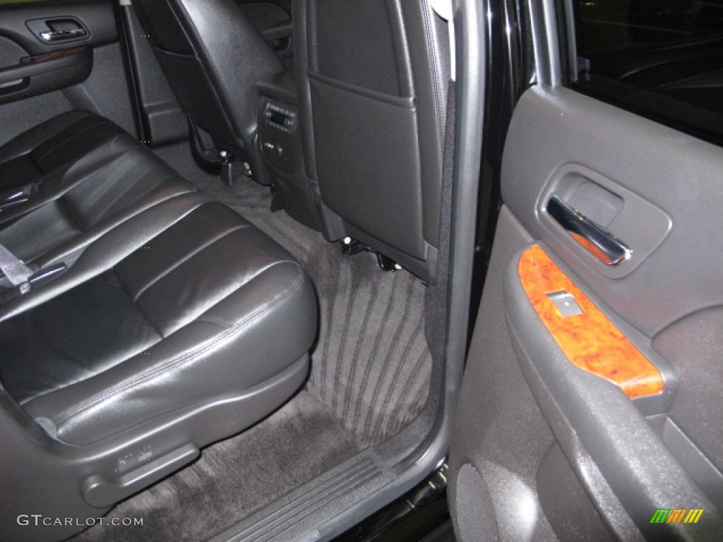 2012 Suburban LT 4x4 - Black / Ebony photo #20