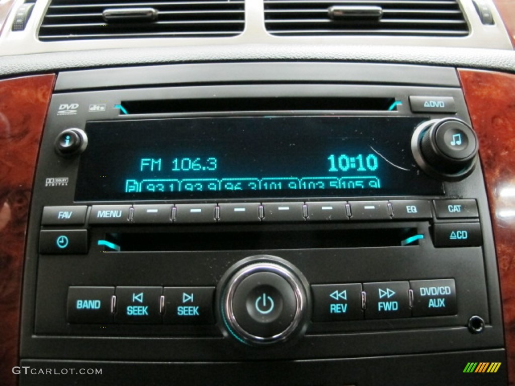 2012 Suburban LT 4x4 - Black / Ebony photo #30