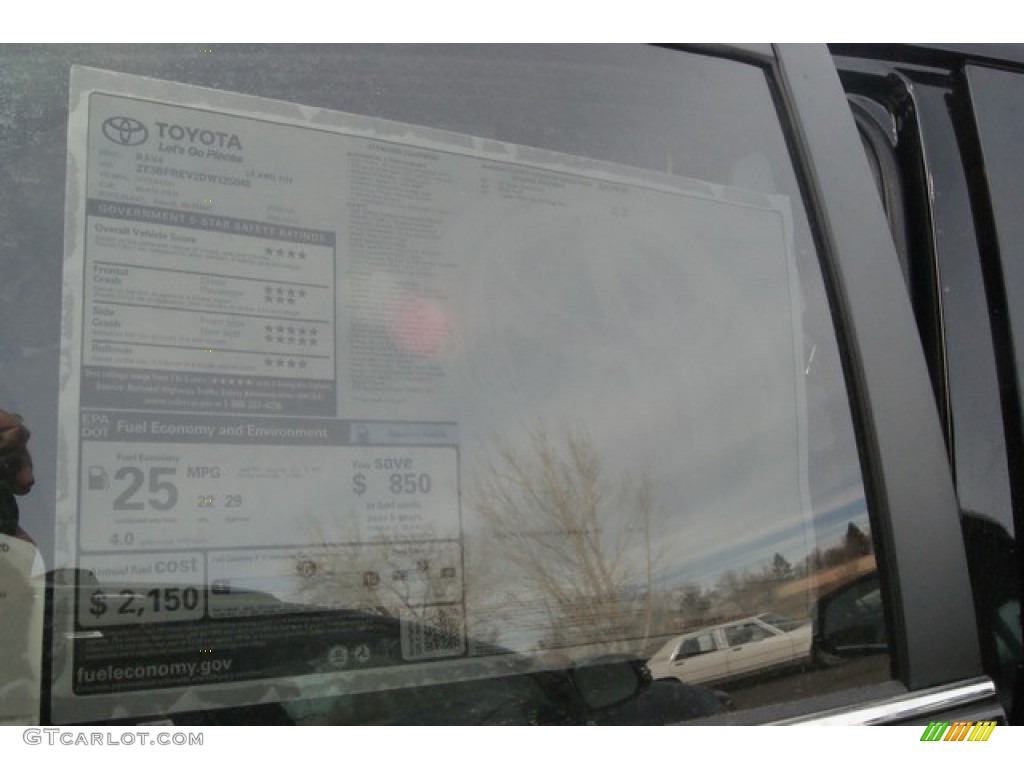 2013 RAV4 LE AWD - Black / Ash photo #10