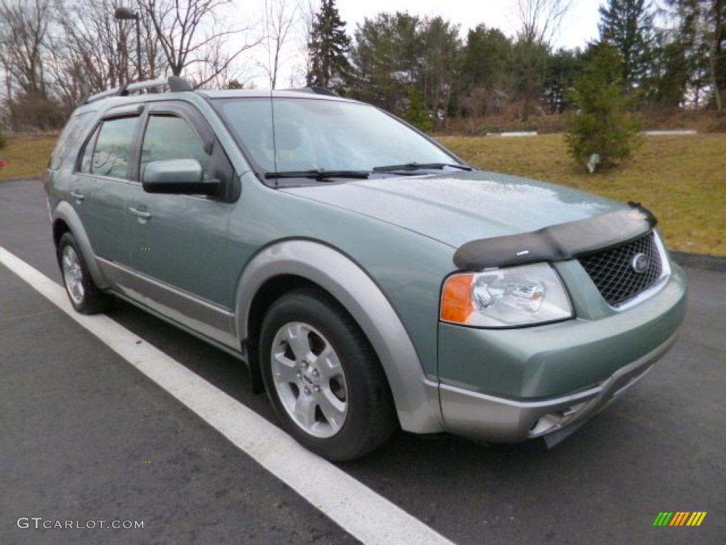 Black Ford Freestyle