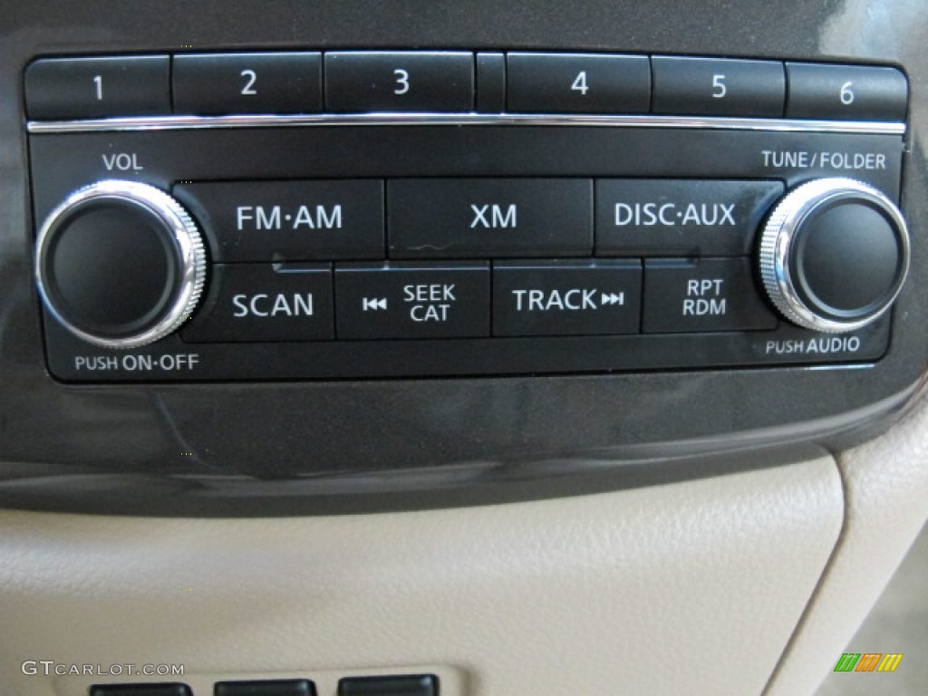 2011 Nissan Quest 3.5 LE Controls Photo #89150910