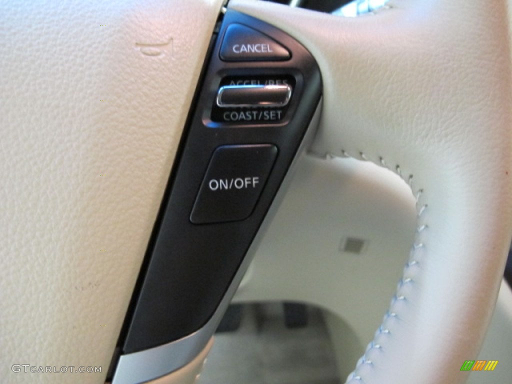 2011 Nissan Quest 3.5 LE Controls Photo #89151159