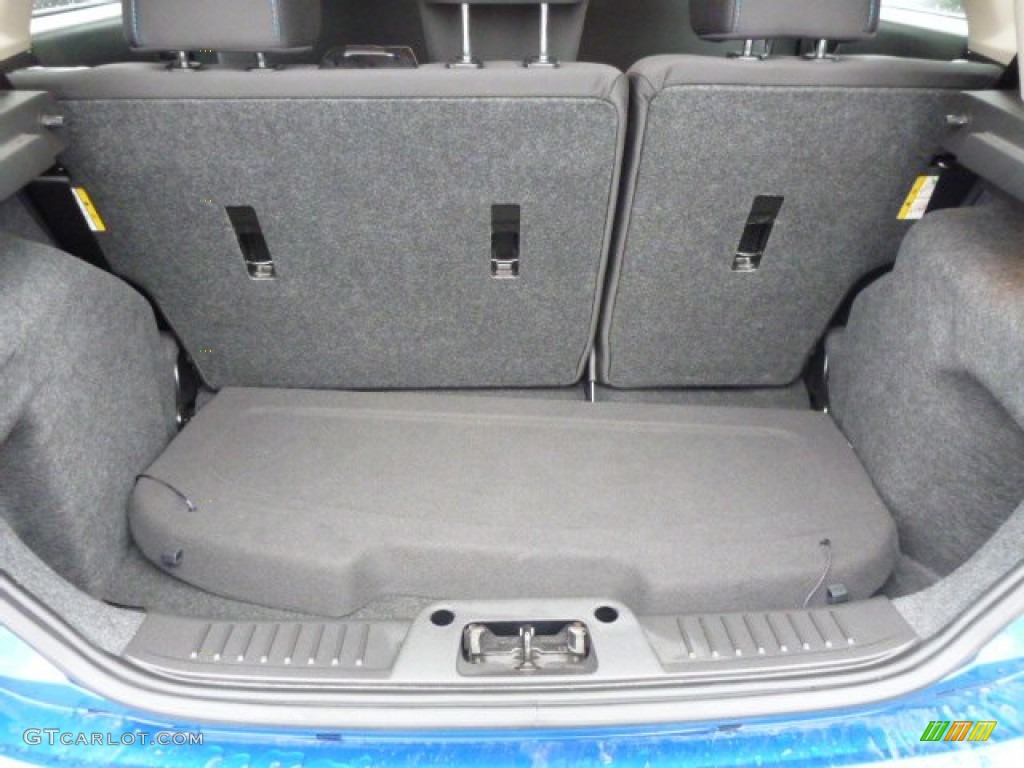 2011 Fiesta SE Hatchback - Blue Flame Metallic / Charcoal Black/Blue Cloth photo #11