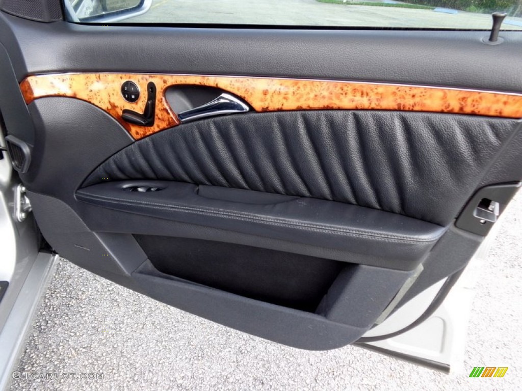 2005 Mercedes-Benz E 500 4Matic Wagon Door Panel Photos