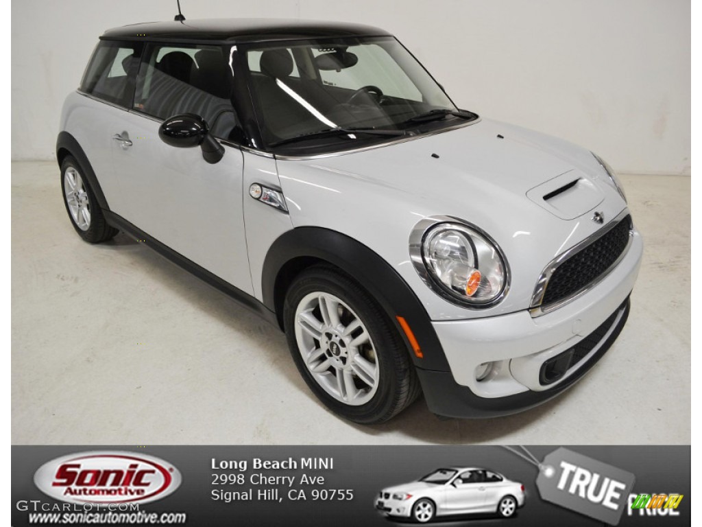 White Silver Metallic Mini Cooper