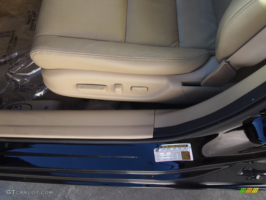 2011 Accord SE Sedan - Crystal Black Pearl / Ivory photo #16