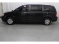 2008 Brilliant Black Crystal Pearlcoat Chrysler Town & Country LX  photo #4