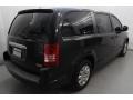 2008 Brilliant Black Crystal Pearlcoat Chrysler Town & Country LX  photo #6