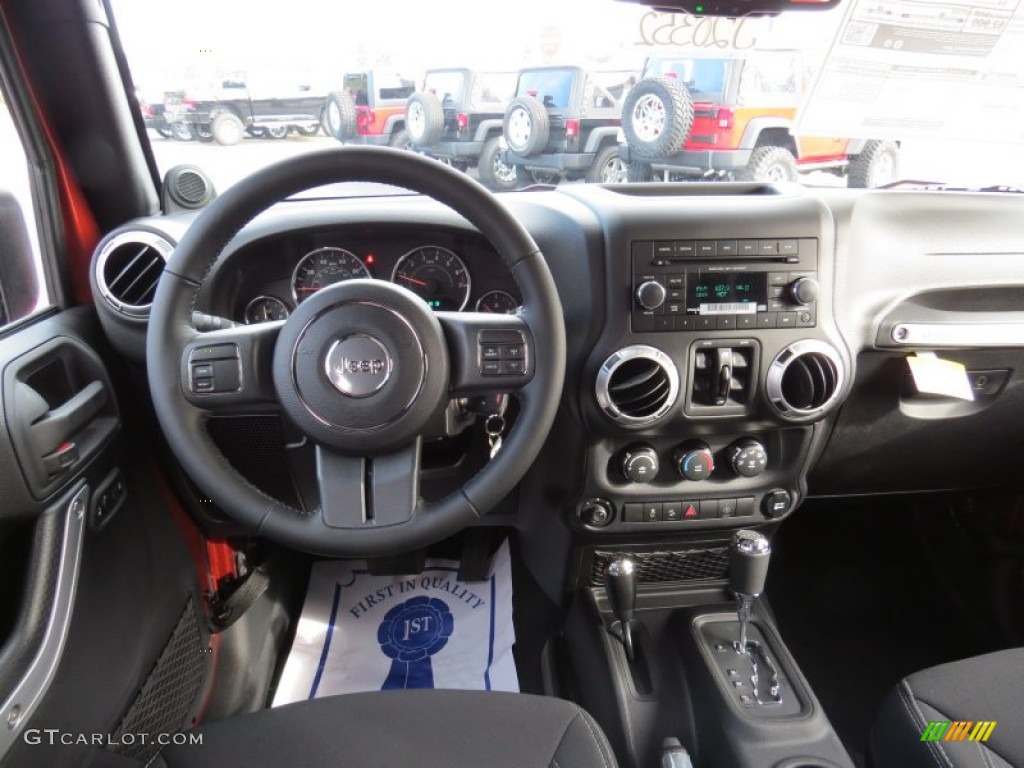 2014 Copperhead Pearl Jeep Wrangler Unlimited Sahara 4x4 89161376