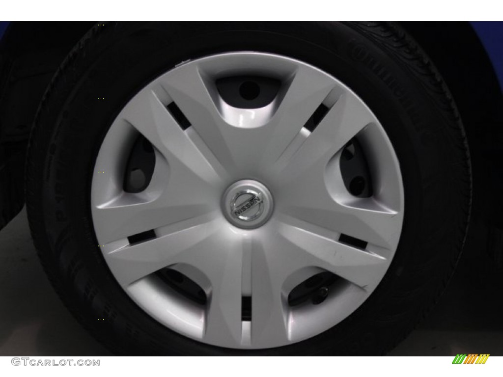 2011 Versa 1.8 S Hatchback - Metallic Blue / Charcoal photo #8