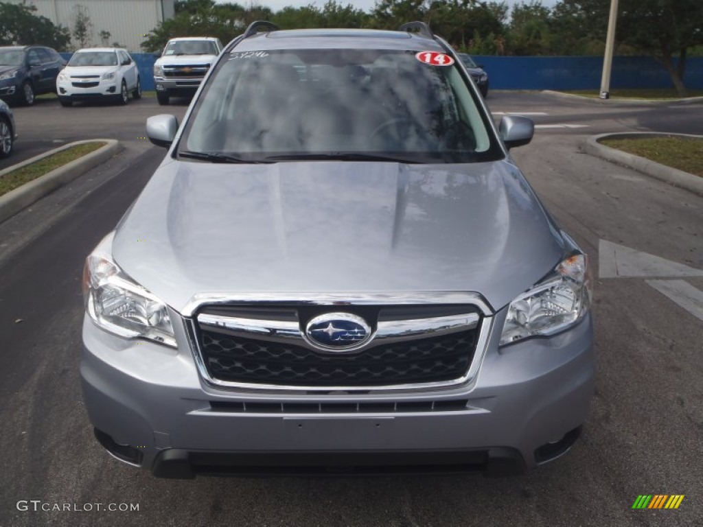 2014 Forester 2.5i Limited - Ice Silver Metallic / Black photo #2