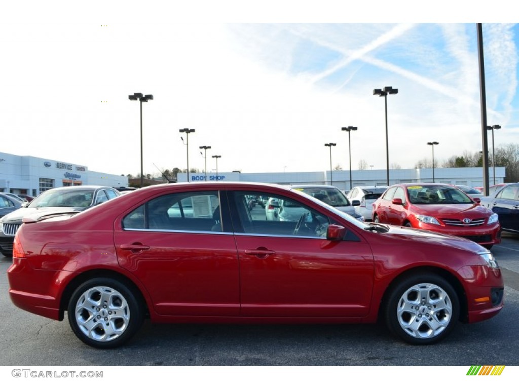 2011 Fusion SE - Red Candy Metallic / Charcoal Black photo #2