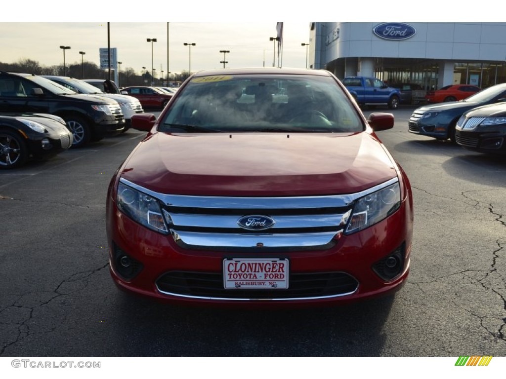 2011 Fusion SE - Red Candy Metallic / Charcoal Black photo #7