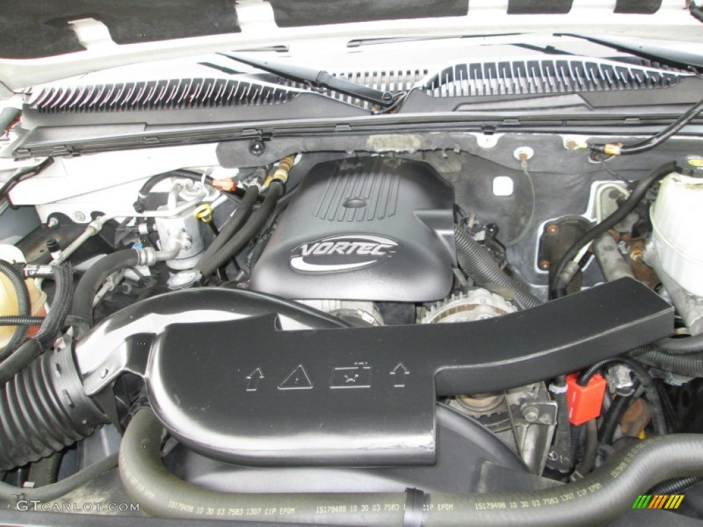 2004 Chevrolet Suburban 1500 LT 4x4 Engine Photos