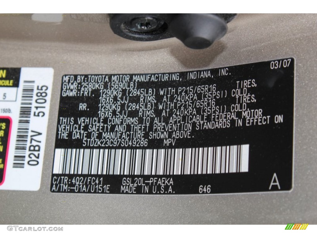 2007 Toyota Sienna LE Color Code Photos