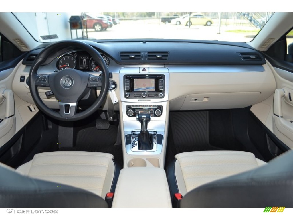 2011 Volkswagen CC Lux Plus Dashboard Photos