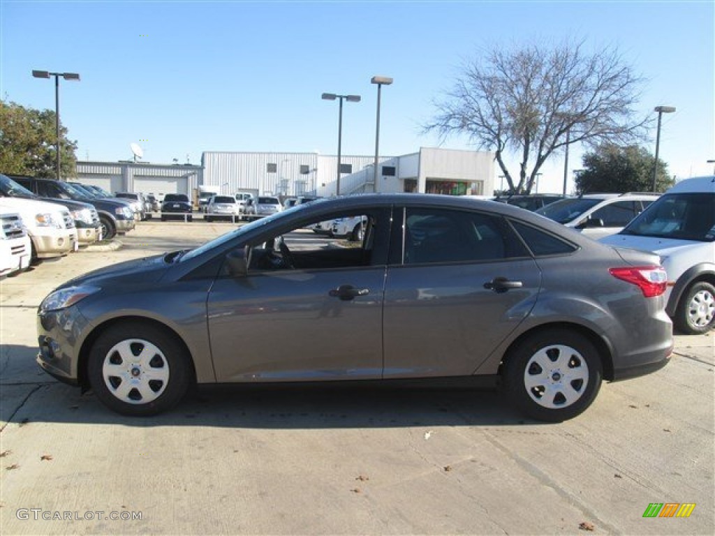 2014 Focus S Sedan - Sterling Gray / Charcoal Black photo #2