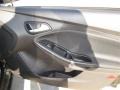 Tuxedo Black - Focus SE Sedan Photo No. 10