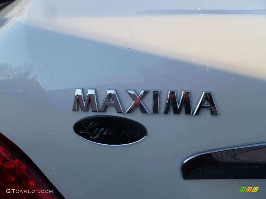 2010 Maxima 3.5 SV Premium - Winter Frost White / Charcoal photo #7