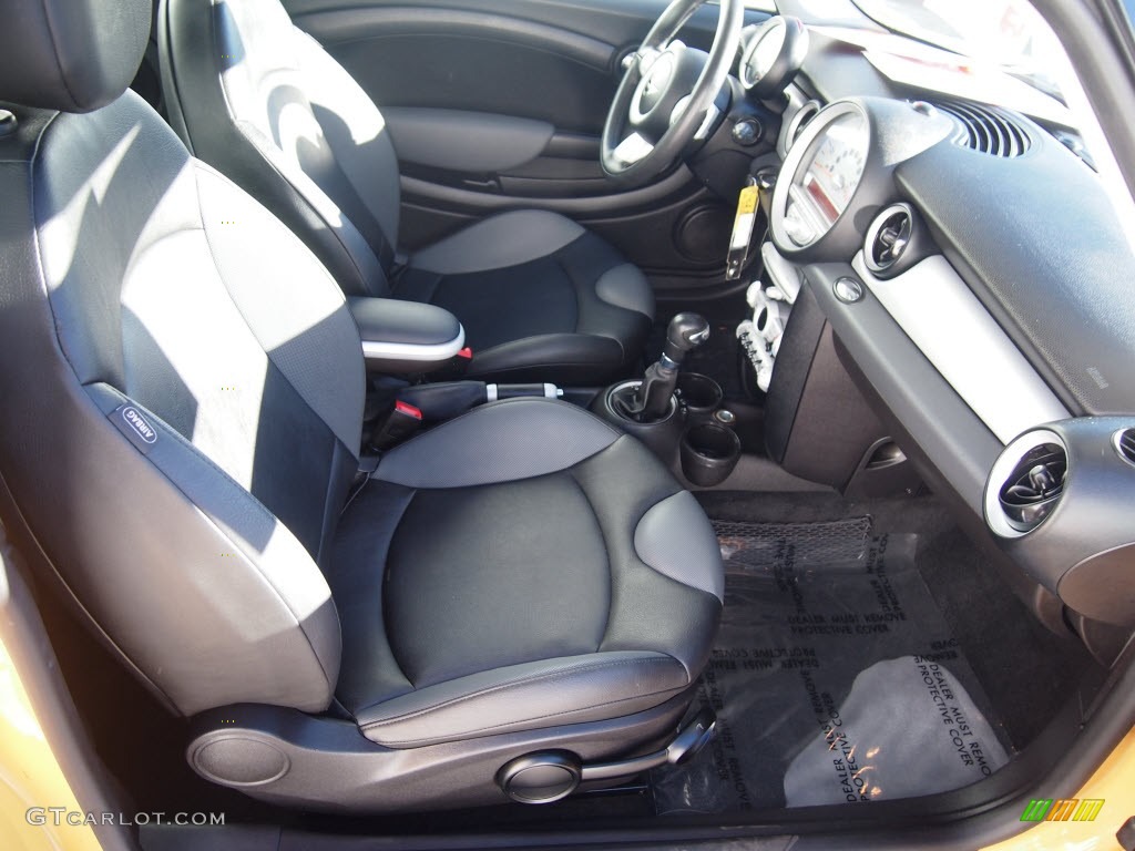 2009 Cooper Clubman - Interchange Yellow / Black/Grey photo #5