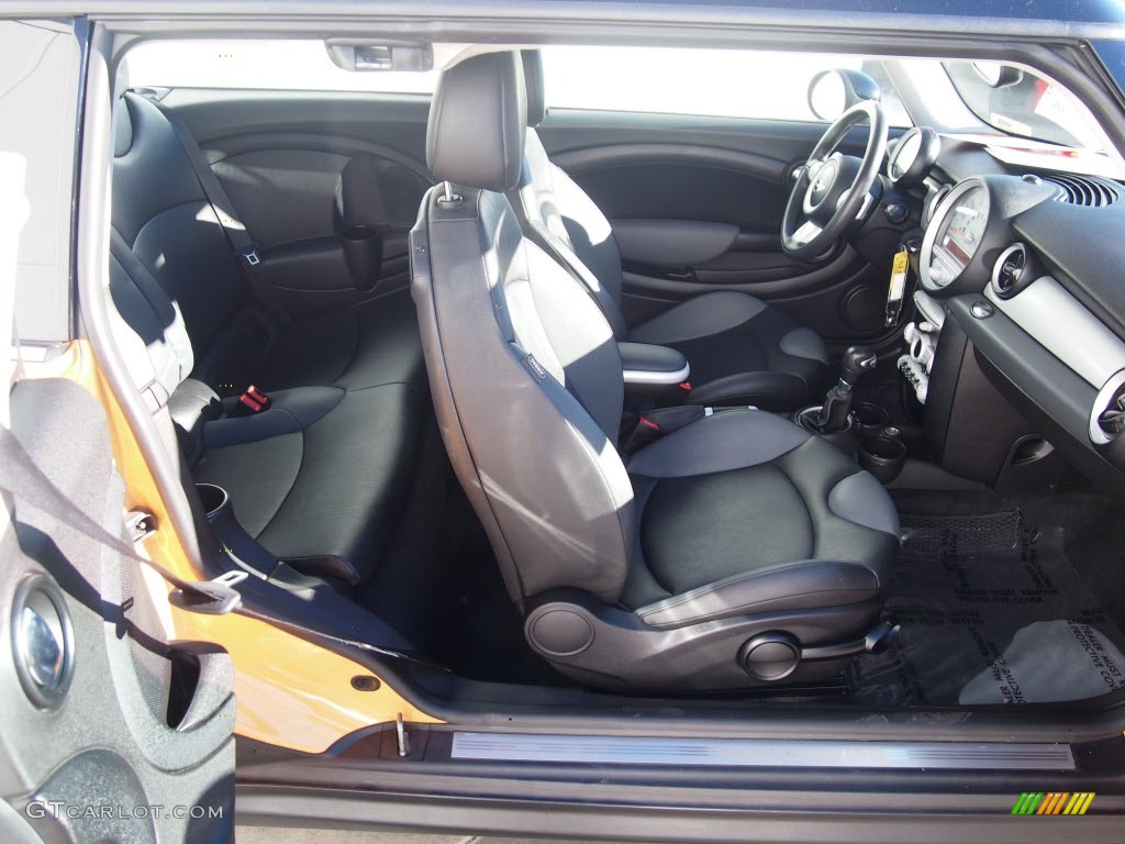 2009 Cooper Clubman - Interchange Yellow / Black/Grey photo #6