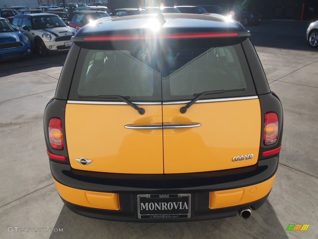 2009 Cooper Clubman - Interchange Yellow / Black/Grey photo #8