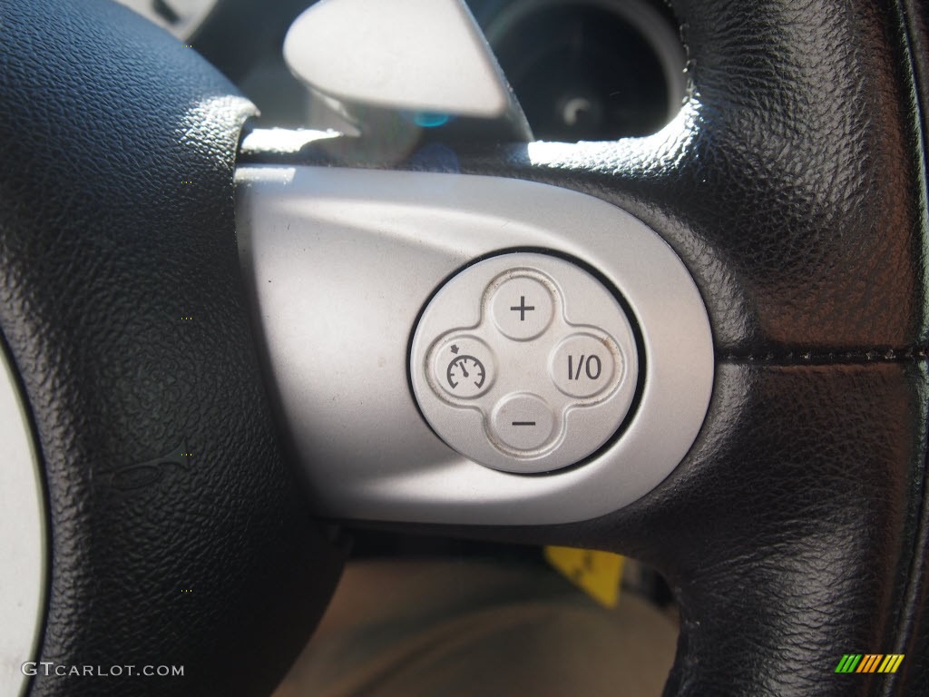 2009 Cooper Clubman - Interchange Yellow / Black/Grey photo #19