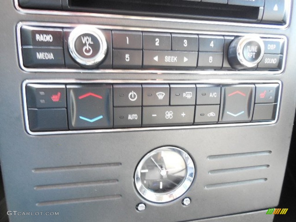 2011 Ford Flex Titanium Controls Photos