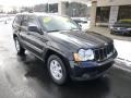 Black - Grand Cherokee Laredo 4x4 Photo No. 2